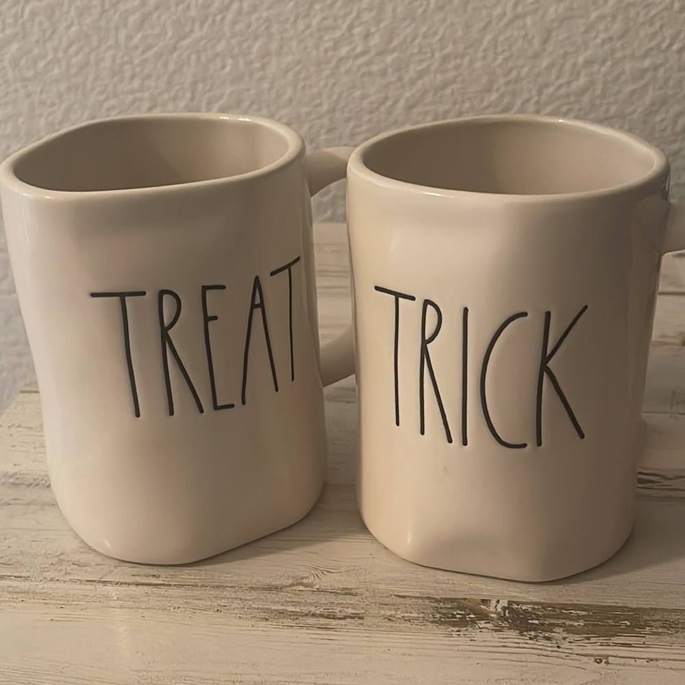 Rae Dunn Trick and Treat Mugs.